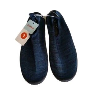 NWT Cat & Jack Water Shoes Swim Quick Dry Light Weight Navy/ Grover sz 3 Big Boy